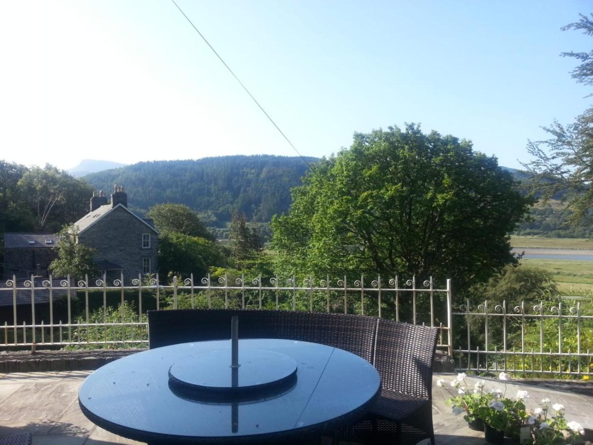 Snowdonia Mawddach Escape Villa ดอลเกซเซย์ ภายนอก รูปภาพ