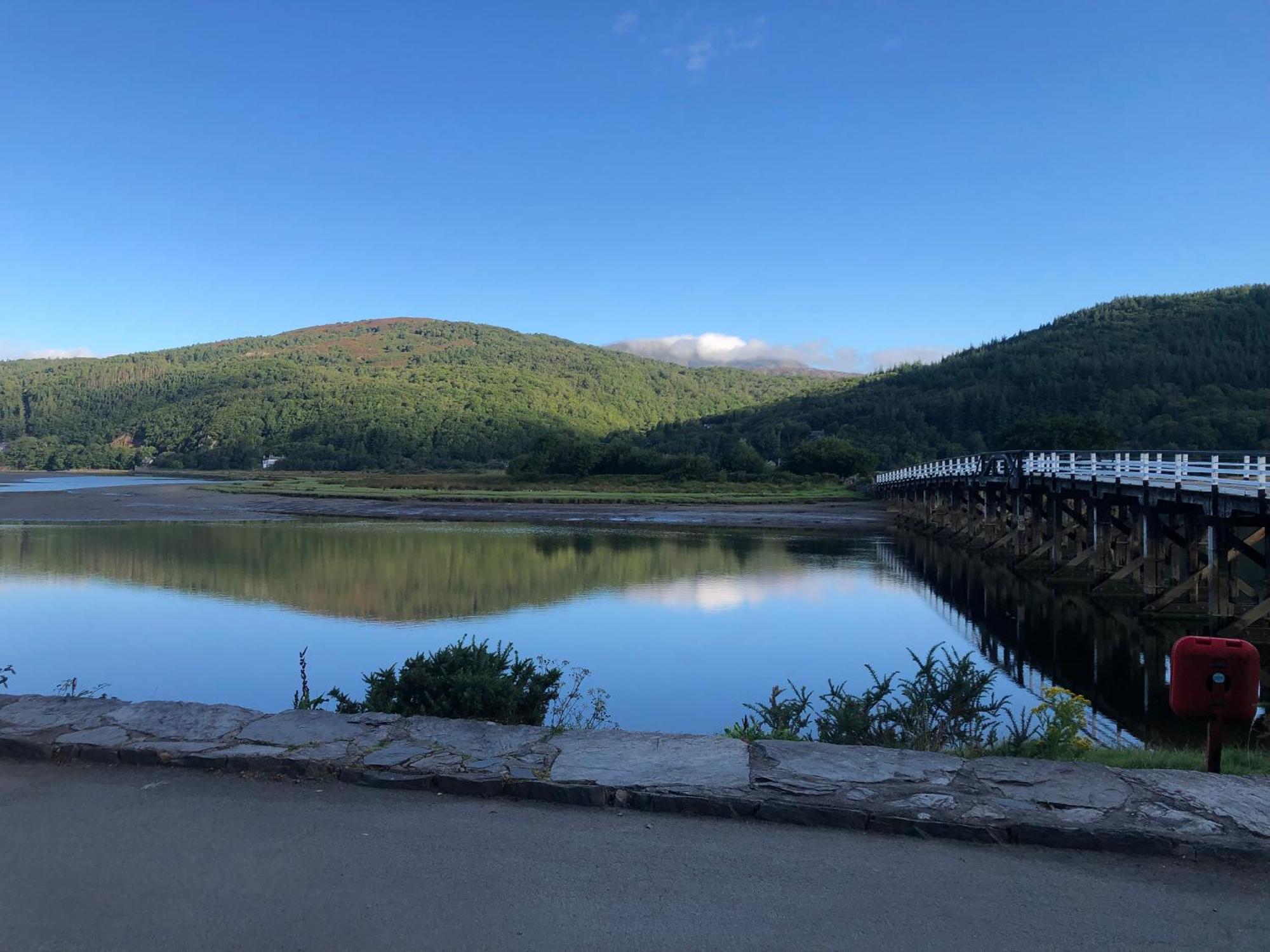 Snowdonia Mawddach Escape Villa ดอลเกซเซย์ ภายนอก รูปภาพ