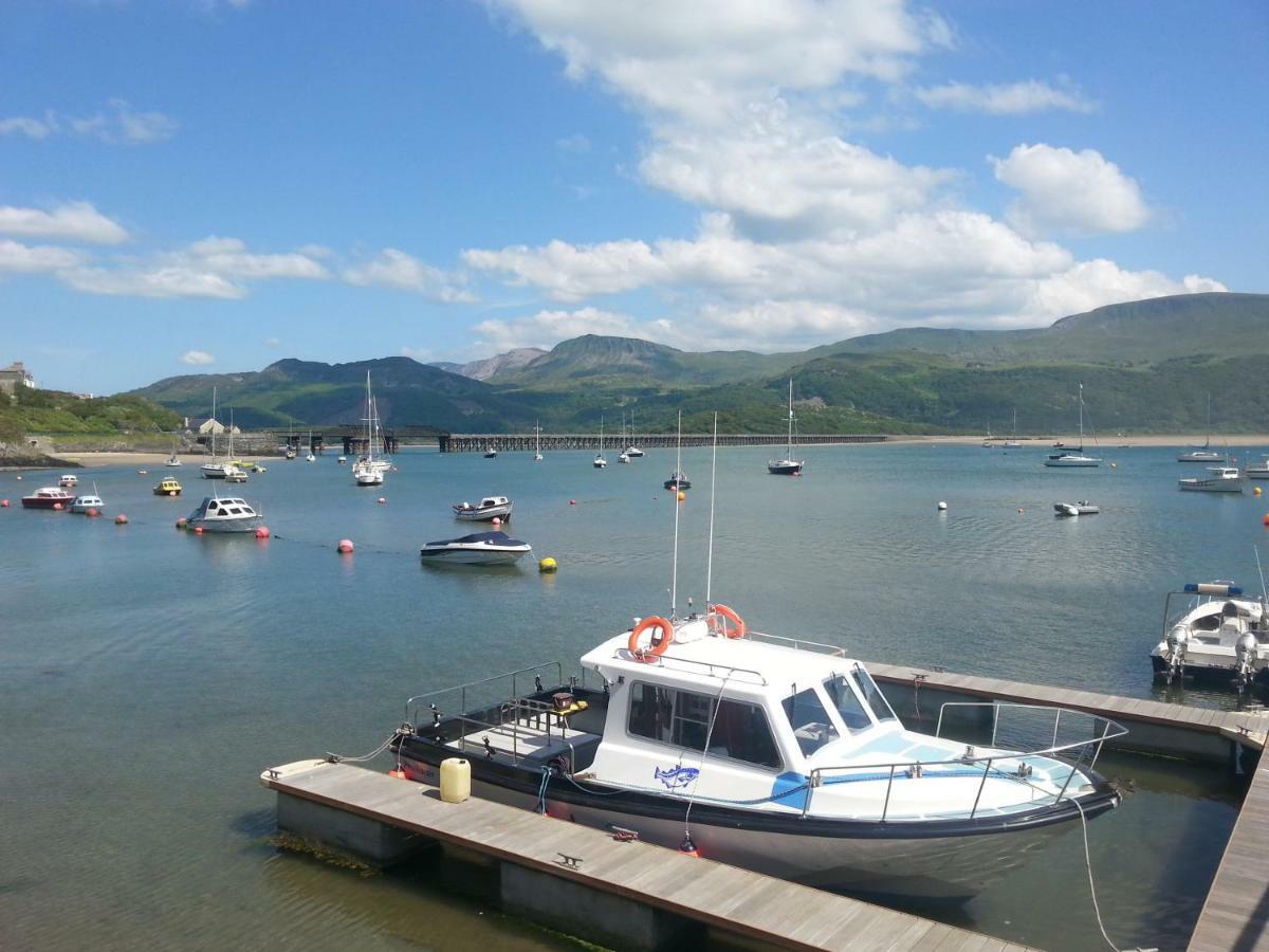 Snowdonia Mawddach Escape Villa ดอลเกซเซย์ ภายนอก รูปภาพ